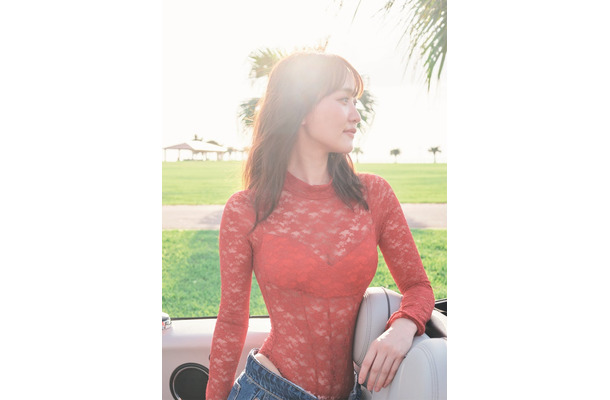 菅井友香写真集「たびすがい」／撮影：田尾沙織