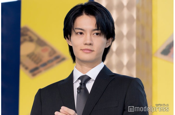 ドラマ「おコメの女－国税局資料調査課・雑国室－」記者会見に出席した佐野勇斗（C）モデルプレス