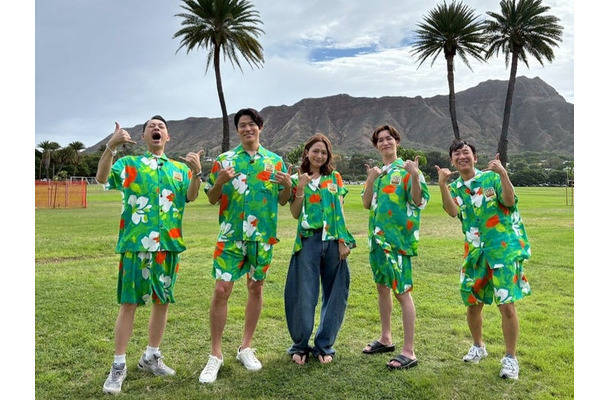 設楽統、鈴木亮平、川口春奈、渡辺翔太、飯塚悟志(C)TBS