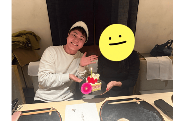 ノンスタ井上、誕生日を迎えた年下妻と夫婦でパシャリ「こんな平和で幸せな日々が続くように…」