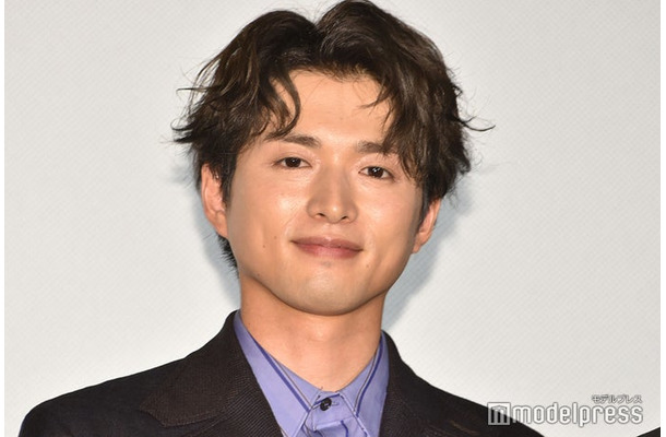 白洲迅（C）モデルプレス