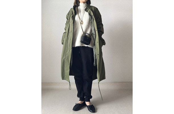 【ユニクロ】ボアスウェットがやっぱり暖かい×ミリタリーコートでこなれ感たっぷりの大人カジュアルに【40代の毎日コーデ】