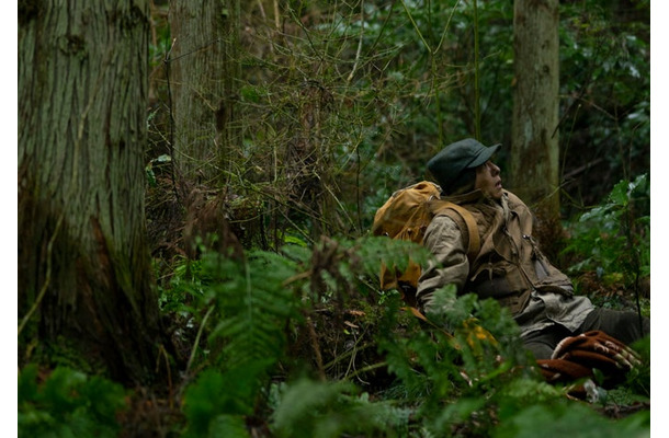 高橋一生（C）『脛擦りの森』プロジェクト