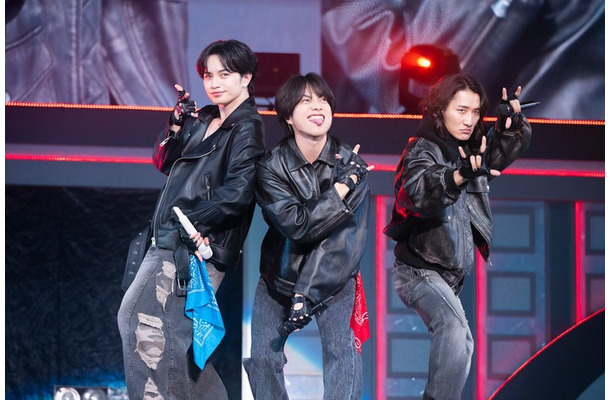 中島健人、重岡大毅、岩本照/撮影:田中聖太郎(提供写真)