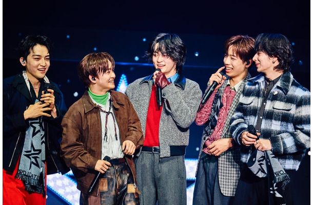 STARGLOW DEBUT SHOWCASE「Wish upon a star」写真＝川島伸一／幸田昌之