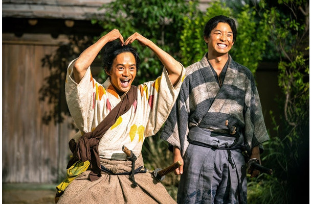 池松壮亮、仲野太賀「豊臣兄弟！」第6話（C）NHK