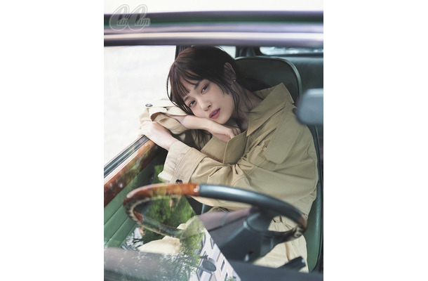 山下美月(画像提供:小学館)