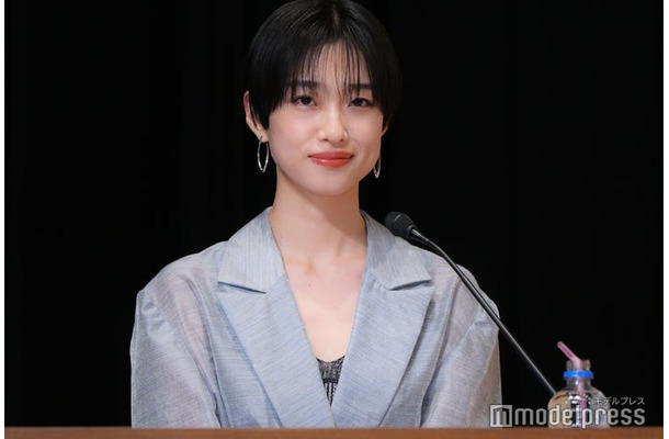 「第68回ブルーリボン賞」で司会を務めた河合優実(C)モデルプレス