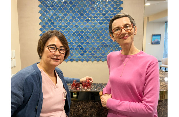 更年期症状を「その程度のこと、我慢すればいいのよ」と言わせない。ベラルーシ出身の女性研究者が「更年期専門オンライン診療」を作り上げるまで