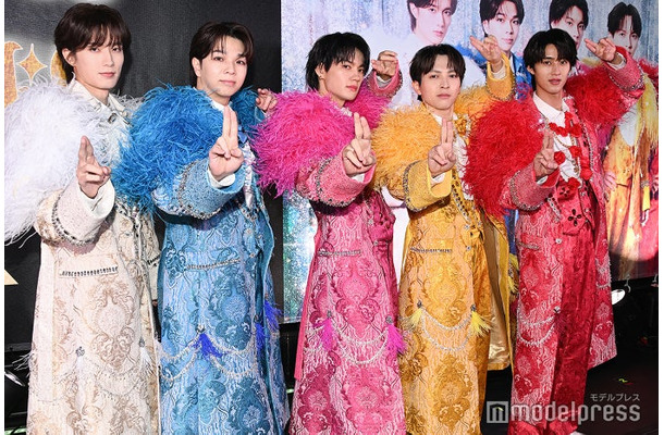 M!LK（左から）山中柔太朗、塩崎太智、佐野勇斗、吉田仁人、曽野舜太（C）モデルプレス