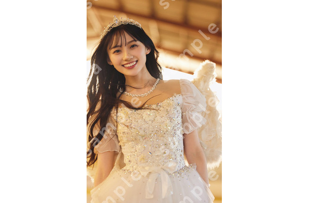 川崎桜／折り目なしB3ポスター／セブンネットショッピング※通常版のみ（撮影／須江隆治）