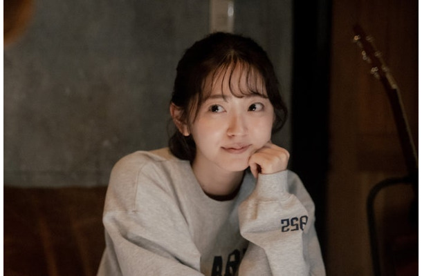 鈴木愛理「冬のなんかさ、春のなんかね」第6話（C）日本テレビ