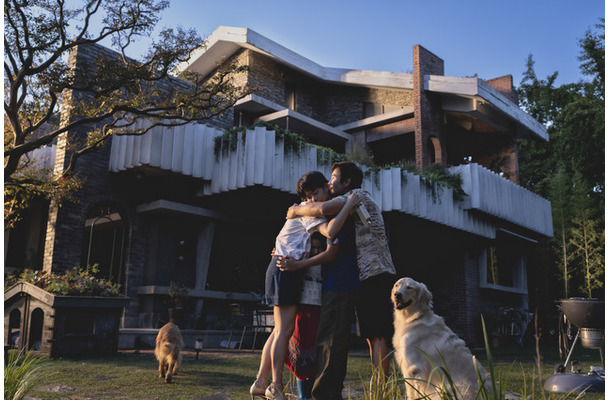 『しあわせな選択』2025 CJ ENM Co., Ltd., MOHO FILM ALL RIGHTS RESERVED