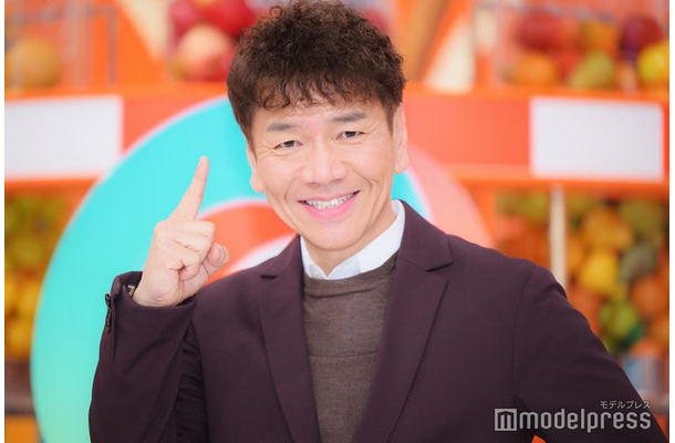 TBS 日曜ひる新番組発表囲み会見に出席した上田晋也（C）モデルプレス