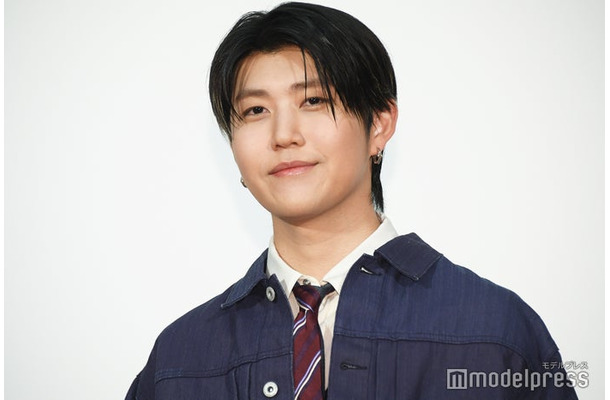 会見に出席した若井滉斗（C）モデルプレス