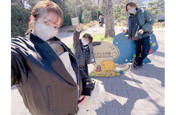 「ザ休日」辻希美、三男&次女を連れて水族館へ!ほっこり家族SHOT公開「また行きたいね」