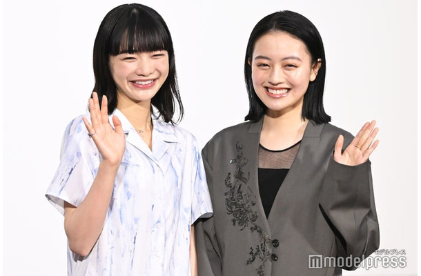 「風、薫る」第1週試写会見に出席した見上愛、上坂樹里(C)モデルプレス