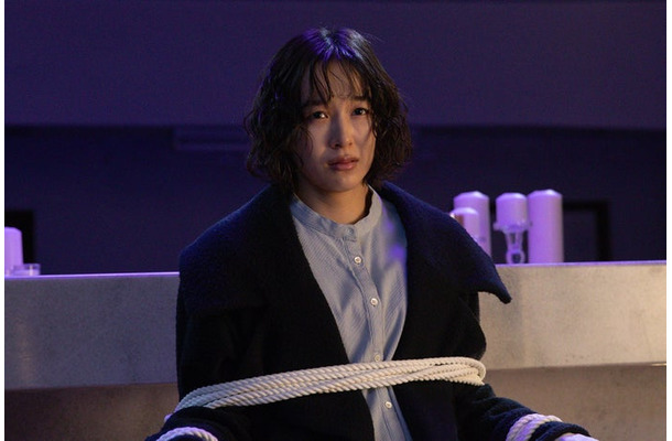 さかたりさ「顔のない患者-救うか、裁くか-」（C）カンテレ