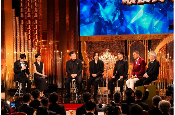 羽鳥慎一、河合優実、佐藤二朗、松村北斗、横浜流星、渡辺謙、田中泯（C）日本アカデミー協会