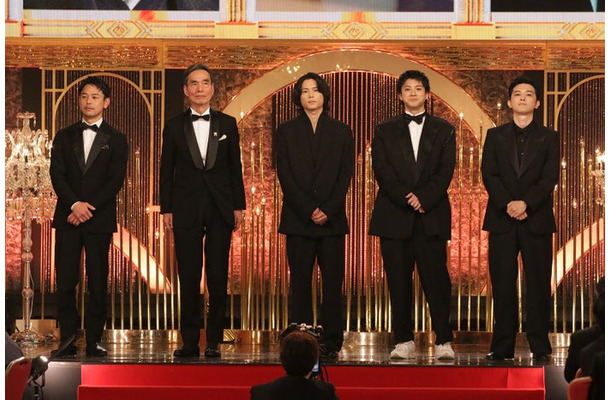 （左から）妻夫木聡、長塚京三、松村北斗、山田裕貴、吉沢亮（C）日本アカデミー協会