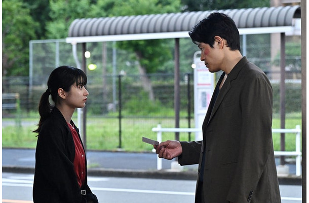 蒔田彩珠、鈴木亮平「リブート」第9話（C）TBS