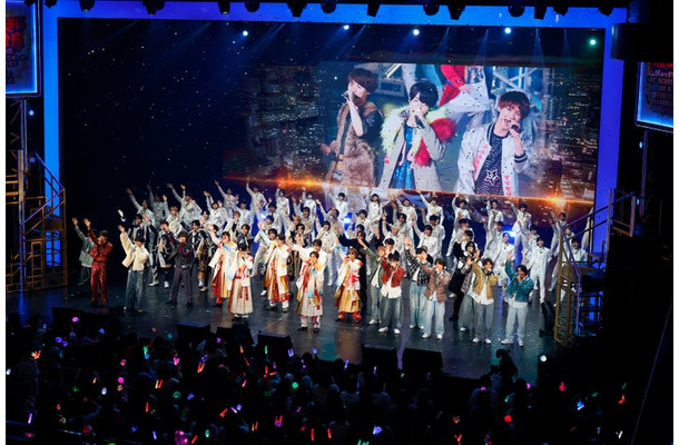 「ほんまおおきに大阪松竹座～WE are 松竹座男子。今まで永らくお世話になりました。関ジュの頃、和室の楽屋で向き合った日々。そんな青春の場所でSUPER Aぇ!卒業式。～」（提供写真）