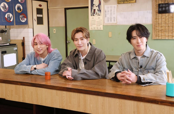 佐久間大介、渡辺翔太、宮舘涼太（C）TBS