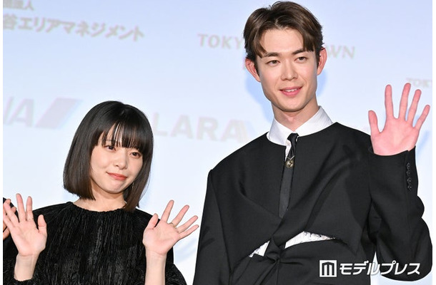 岸井ゆきの、宮沢氷魚(C)モデルプレス