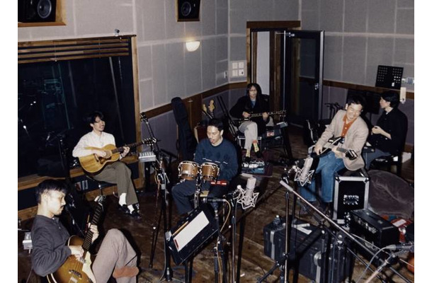 never young beach、新曲「愛の星屑を」リリース｜フジロックに3年ぶり出演へ