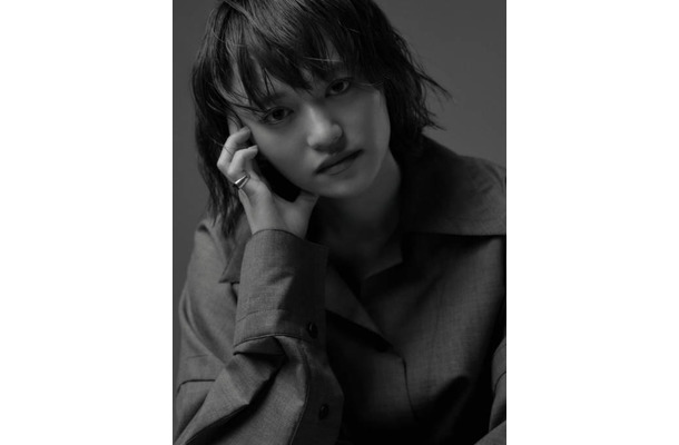 iri、新曲「力説」を配信開始｜デビュー10周年イヤーの活動にも注目