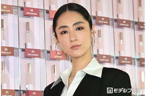 「YSL LOVENUDE HOTEL TOKYO SECRET CHECK-IN」に登場したシシド・カフカ（C）モデルプレス