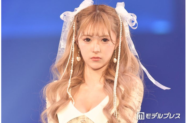 聖菜（C）モデルプレス