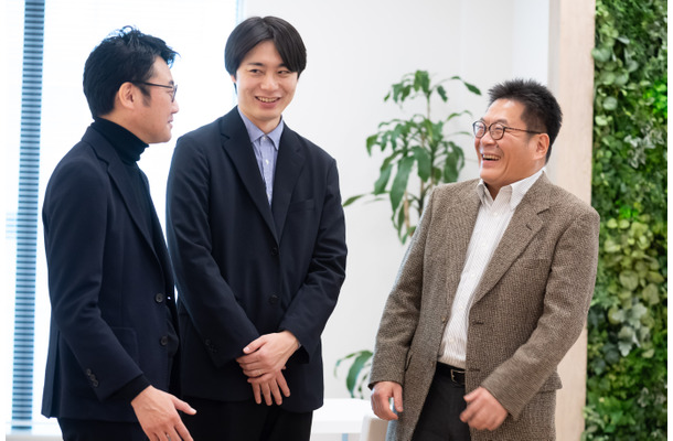 胃のトラブル解決代表選手「タケプロンs」が薬局で買えるようになりました!働く更年期世代と胃の「意外な事実」をアリナミン製薬に聞いてみた