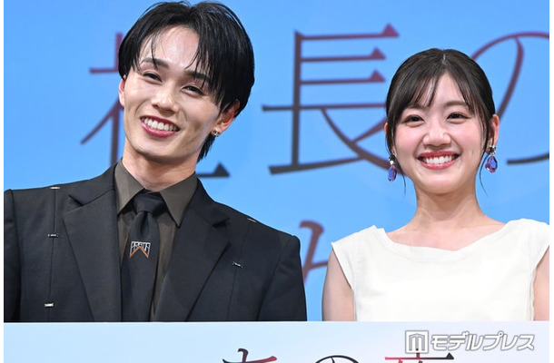 森次政裕、佐々木美玲（C）モデルプレス