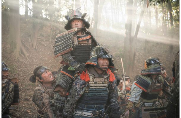 裏切りと忠誠で時代が動いた戦国時代。長政の謀反に怒り狂う信長に、藤吉郎が示した愛。そして小一郎は…【NHK大河『豊臣兄弟!』14話】