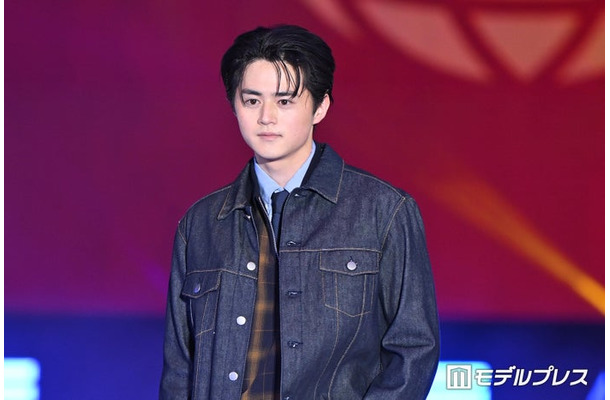 鈴鹿央士（C）モデルプレス
