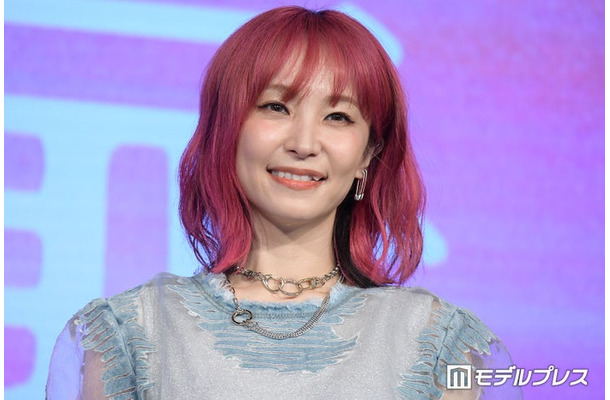 LiSA（C）モデルプレス