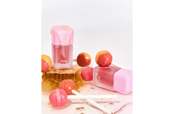 Tiny Wonder、“うるツヤ蜜ティント”「ハニーグレーズリップティント」発売