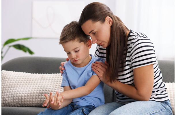 自分の高級時計は「即買い」するのに、子どもの塾代はケチる夫。「男の見栄」による経済DVで家庭が壊れるまでの顛末は