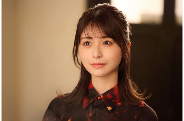 長濱ねる「10回切って倒れない木はない」第3話（C）日本テレビ