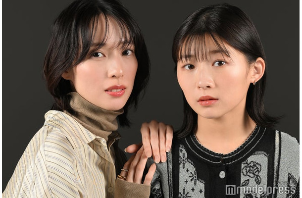 モデルプレスのインタビューに応じた戸田恵梨香、伊藤沙莉(C)モデルプレス