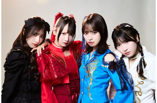 蟹沢萌子、鈴木瞳美、冨田菜々風、櫻井もも（C）日本テレビ