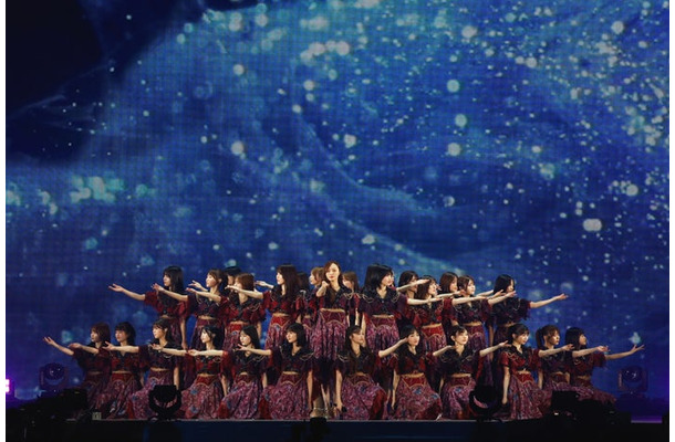 乃木坂46(C)乃木坂46LLC