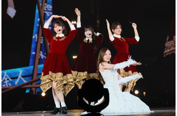 （C）乃木坂46LLC