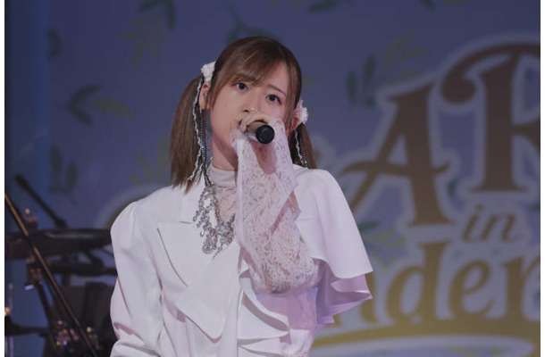 【独占】高橋李依、“Wonderland”の案内人として描いた現在地 2ndワンマンライブ「A Rie in Wonderland」で示した、アーティストとしての進化