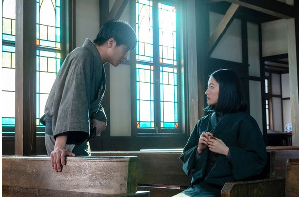 藤原季節、上坂樹里「風、薫る」第45話(C)NHK