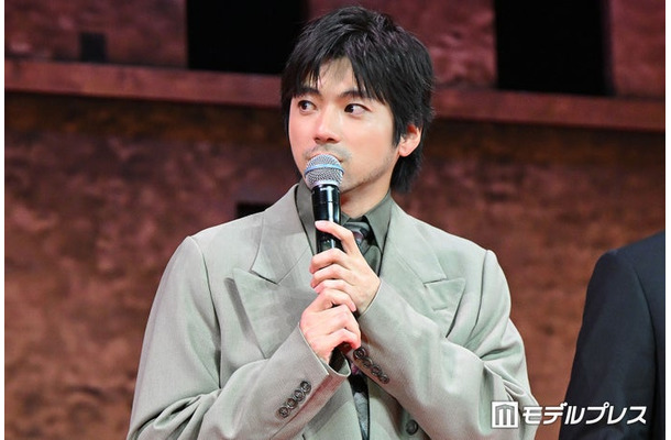 共演者からツッコまれ慌てふためく山田裕貴(C)モデルプレス
