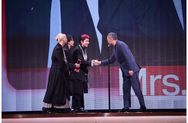 Mrs. GREEN APPLE(C)CEIPA/MUSIC AWARDS JAPAN 2026
