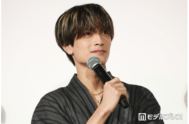 最近ようやく日焼け止め&日傘デビューを果たした高橋恭平(C)モデルプレス