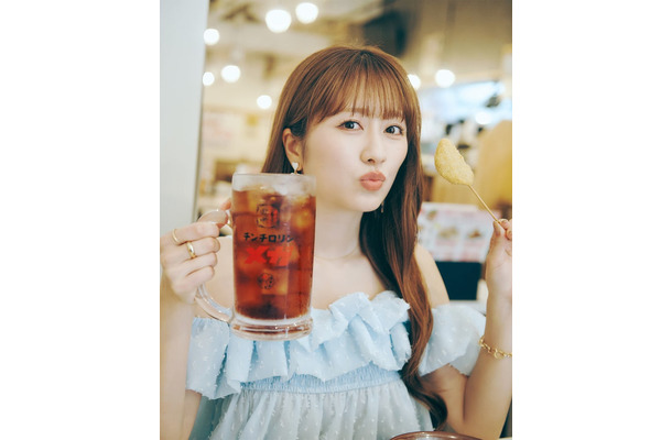 佐々木彩夏 1st写真集 「ぺろり」串カツ田中/東京